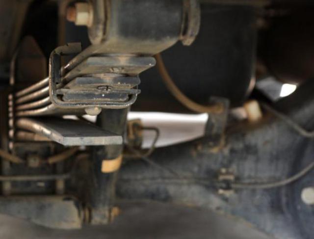 Conheça os benefícios de um posto de molas especializado em suspensão veicular